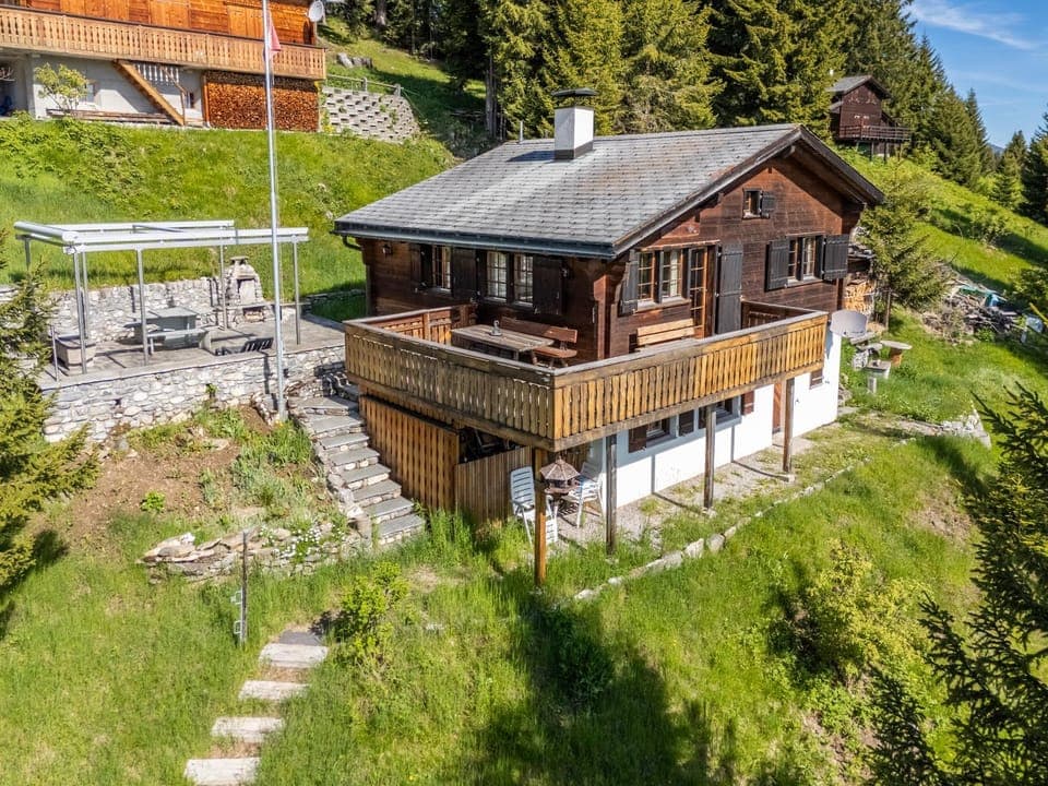 Property building, Garden view