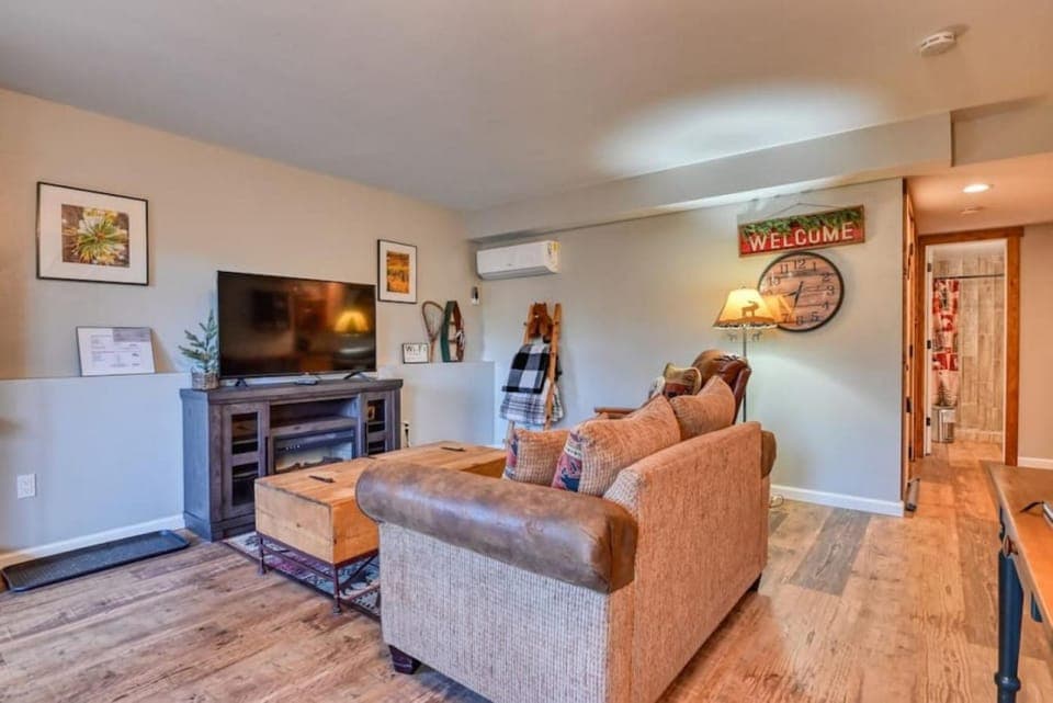 Beaver Lodge MTN Town Escape GMF Apartment in Green Mountain Falls