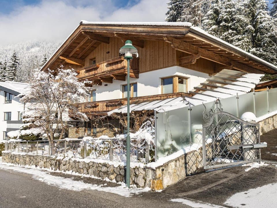 Property building, Winter