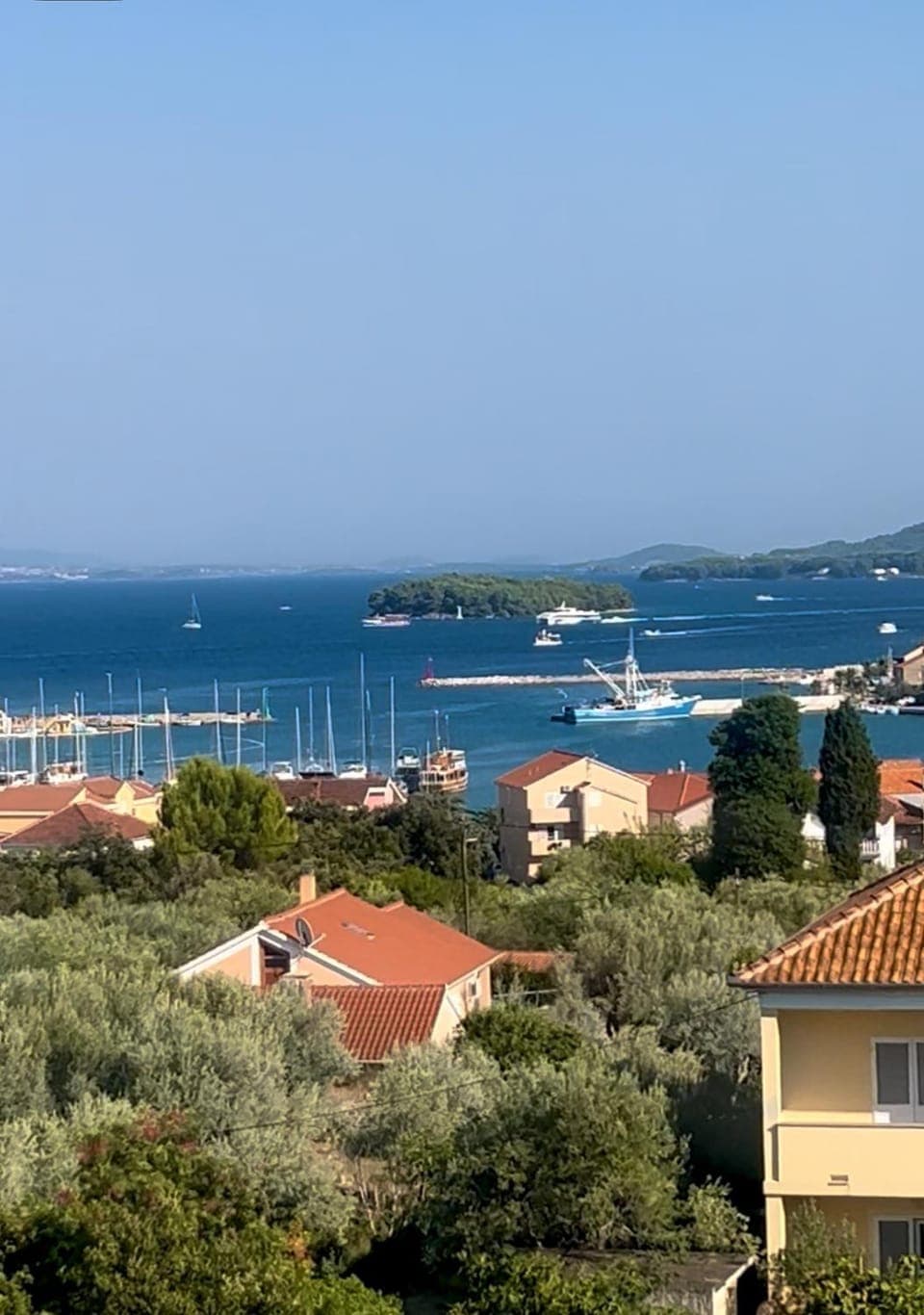 City view, Garden view, Sea view