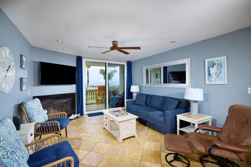 Oceanside Beach Condos House in Oceanside