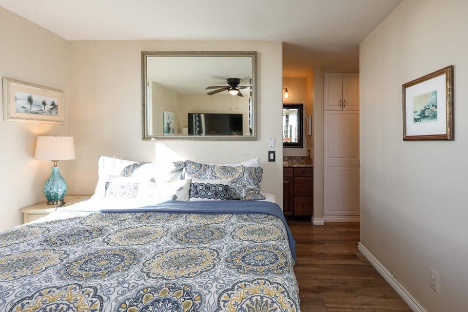 Bed, Bedroom