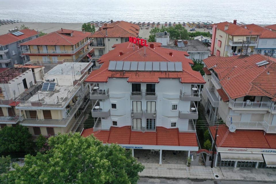 Neighbourhood, Bird's eye view