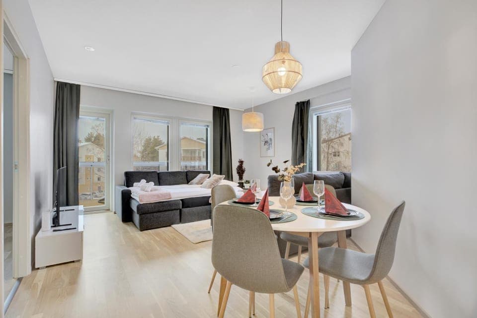 Living room, Photo of the whole room, Dining area