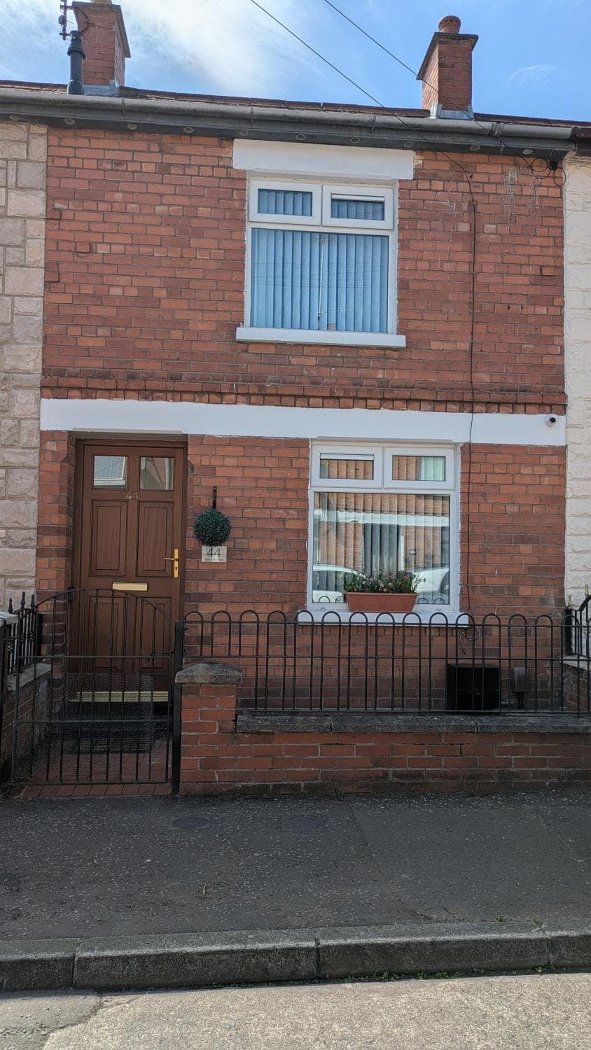 Máire Toiréasa – cosy refurbished property in the Gaeltacht Quarter House in Belfast
