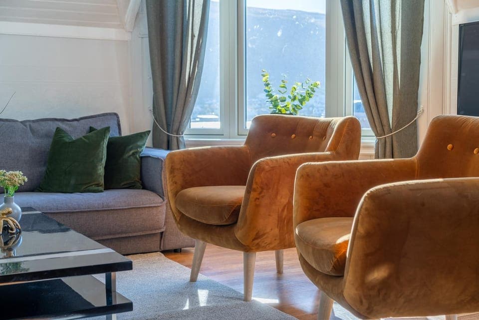 Living room, Seating area, Mountain view