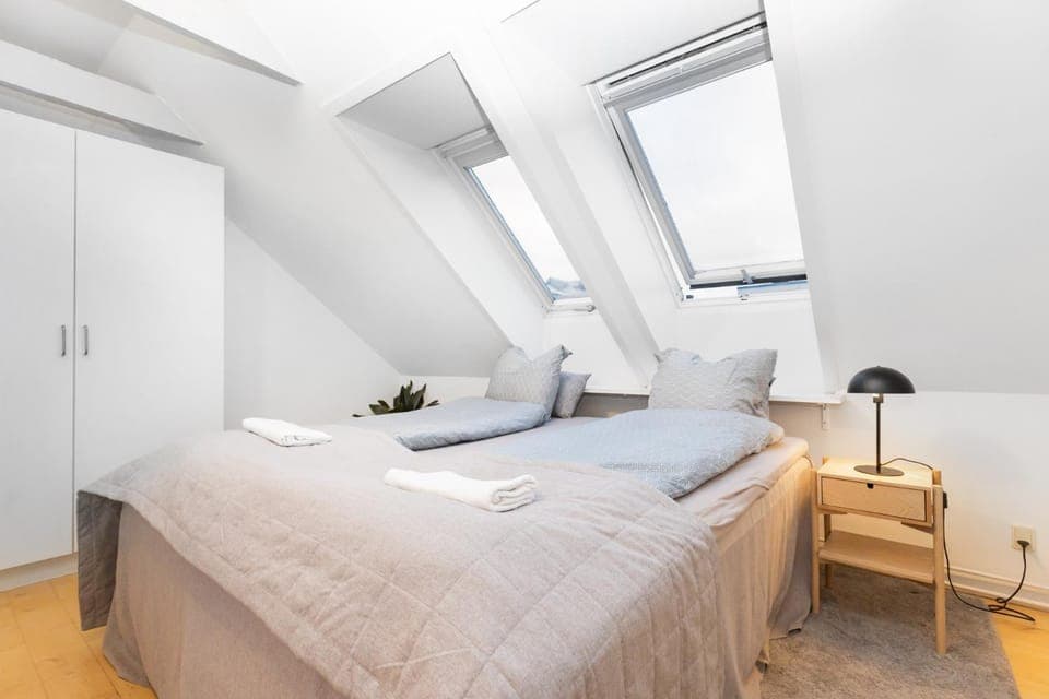 Bed, Photo of the whole room, Bedroom, towels, wardrobe