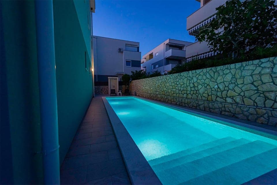 Night, Swimming pool