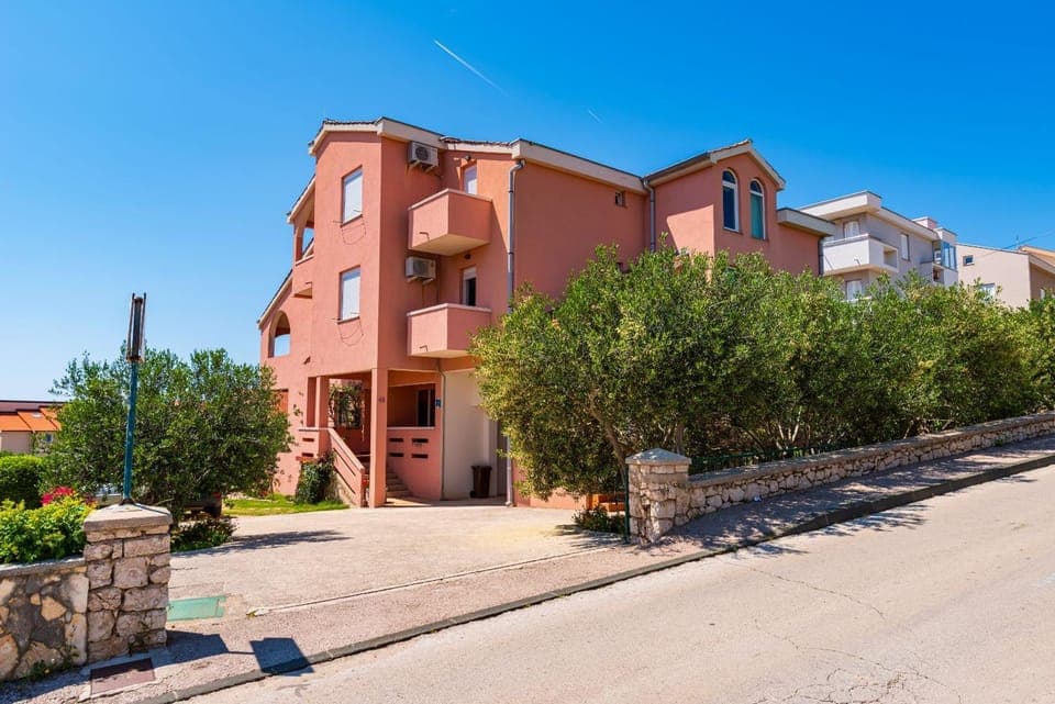 Comfortable apartments Malina Apartment in Novalja