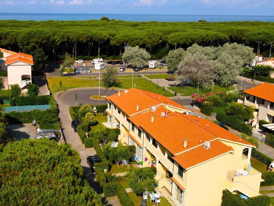 Property building, Bird's eye view, View (from property/room), Sea view, Sea view