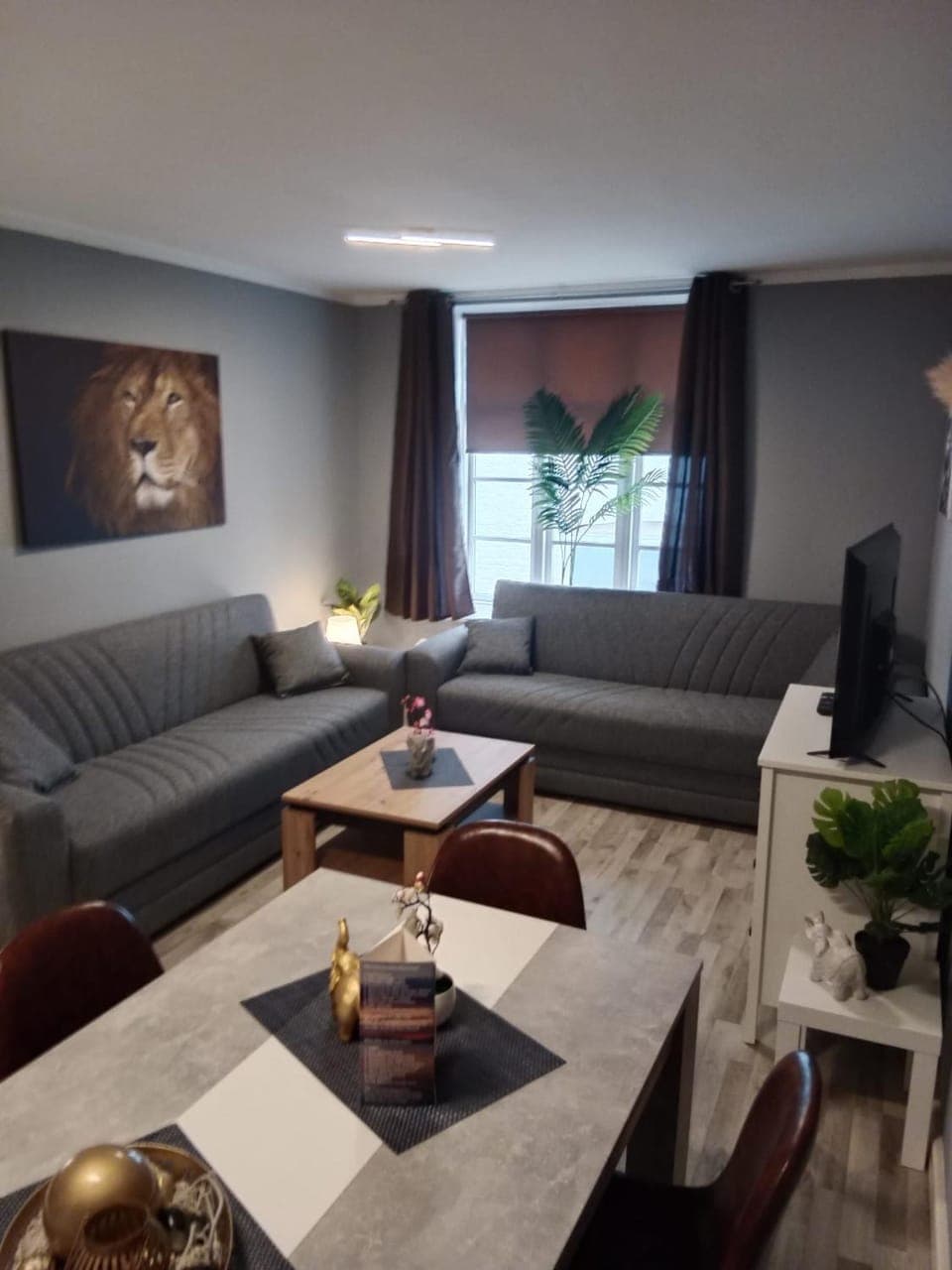 TV and multimedia, Living room, Seating area, Dining area, storage