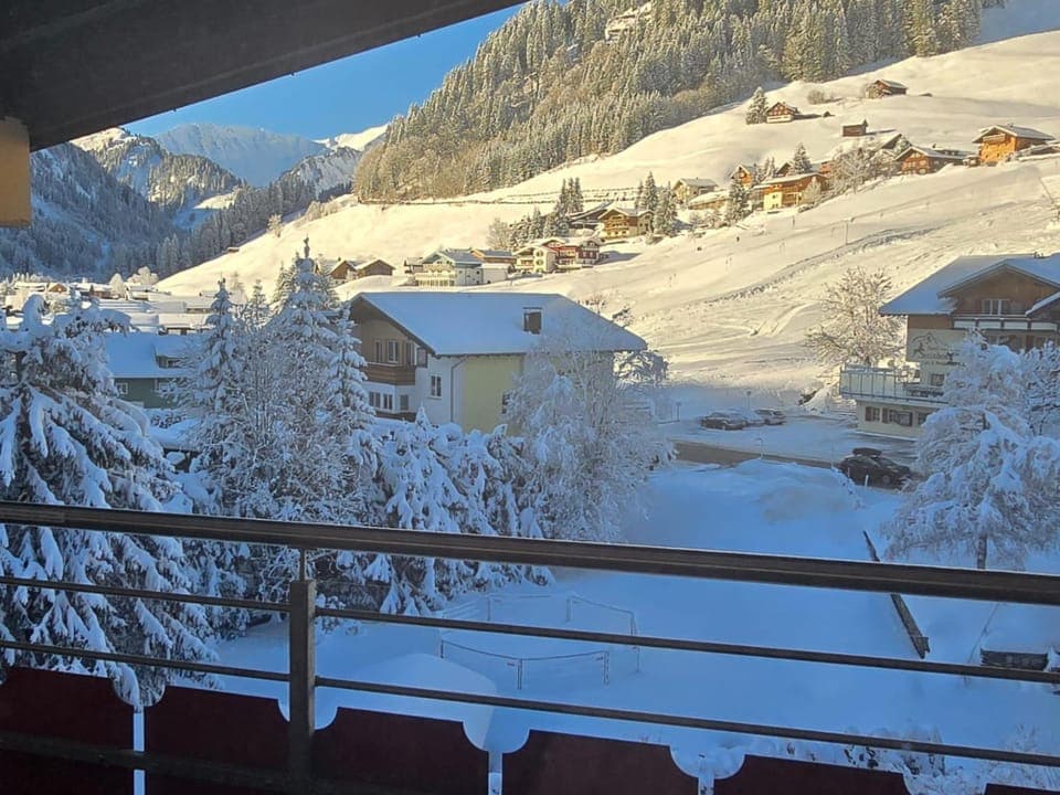 Property building, View (from property/room)