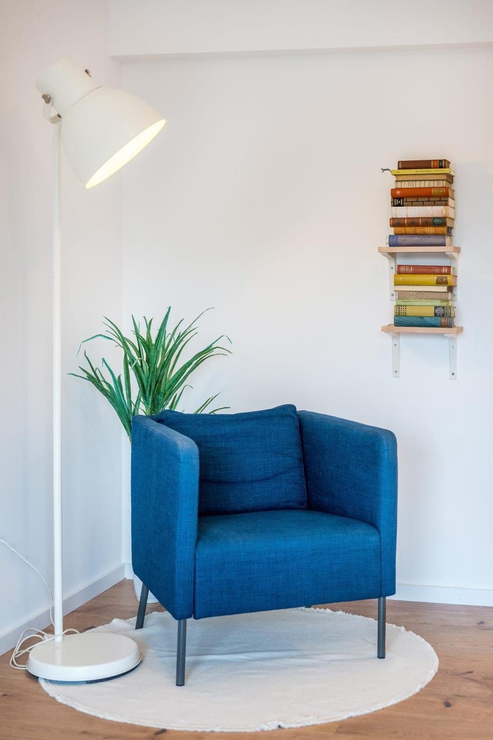Library, Living room, Seating area