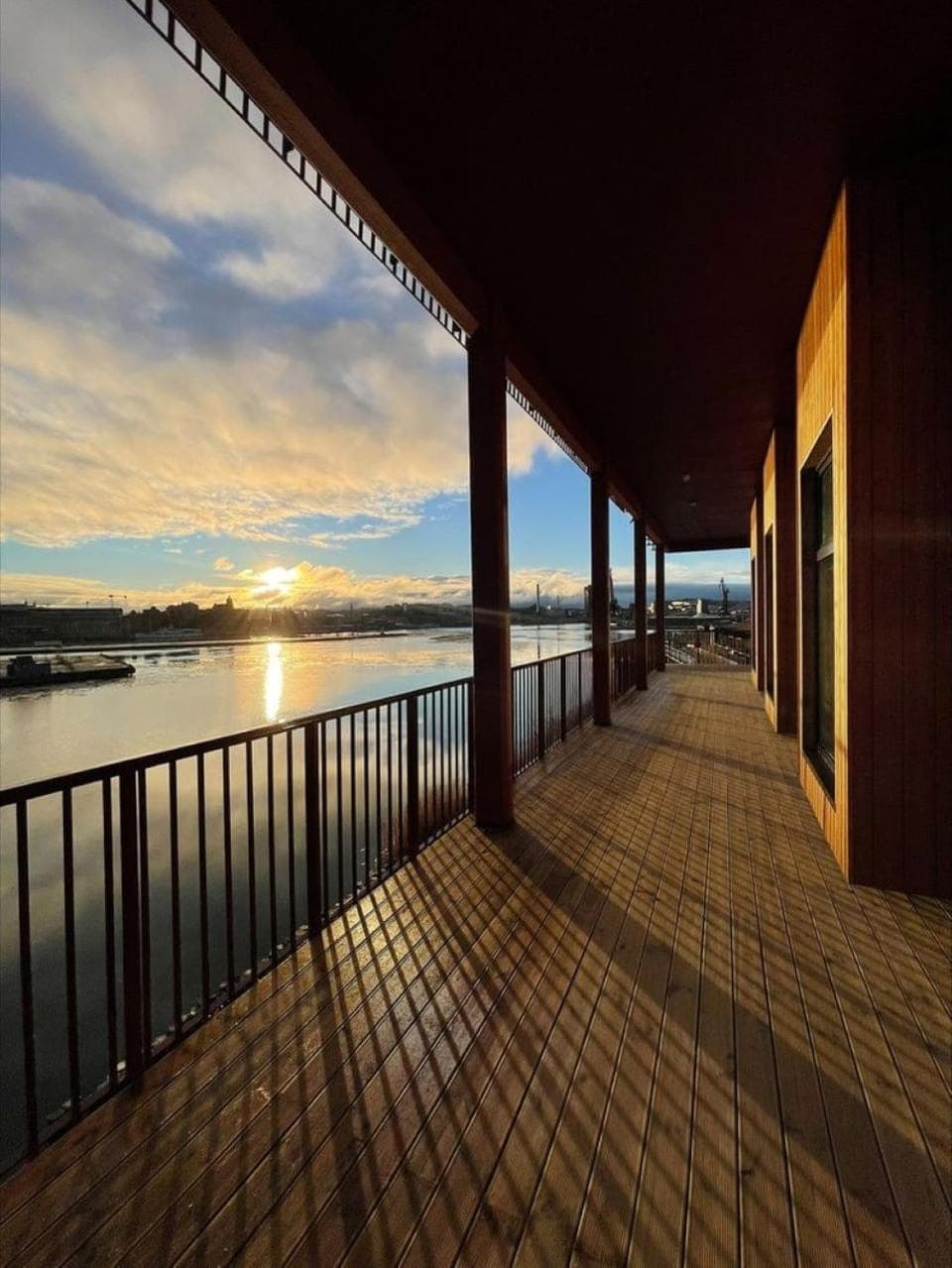 Balcony/Terrace, River view, Sunset