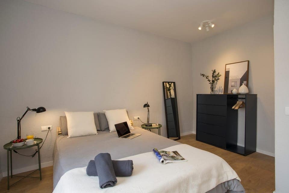 Bed, Photo of the whole room, Bedroom, wardrobe