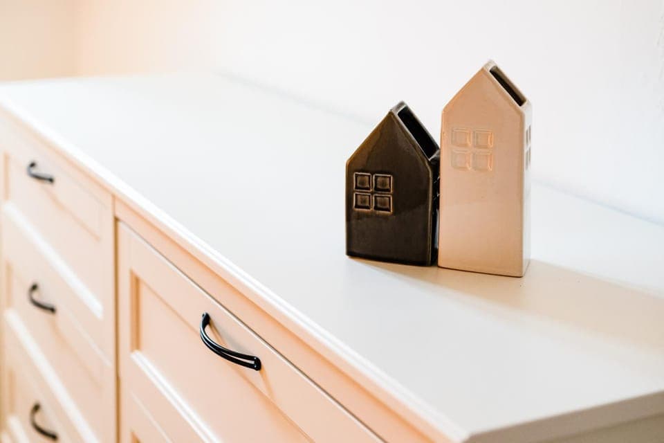 Decorative detail, microwave