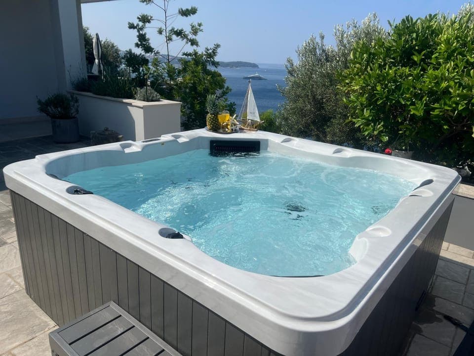Day, Natural landscape, Hot Tub, Sea view
