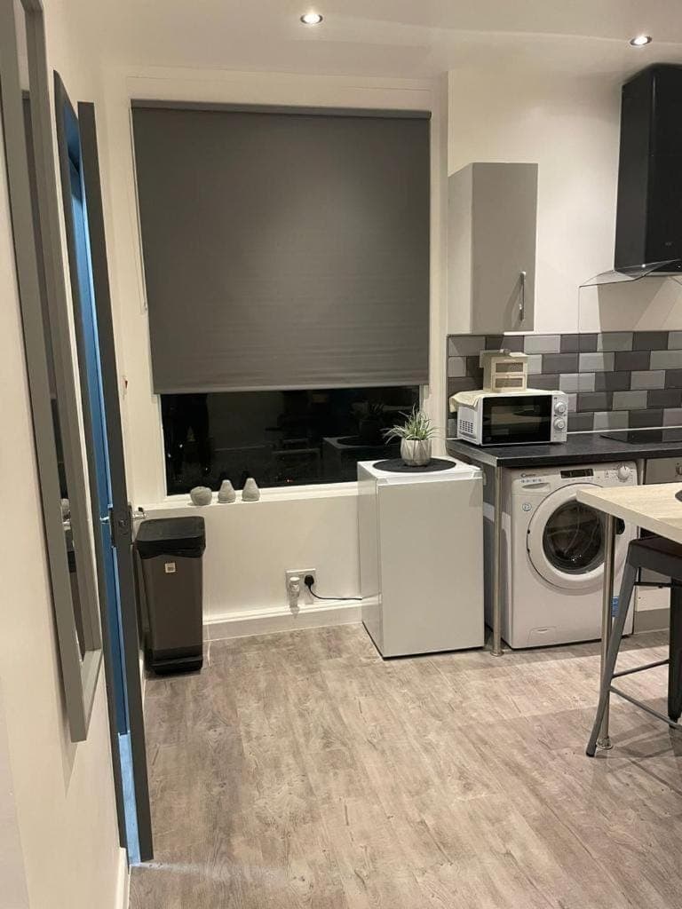 toaster, washing machine