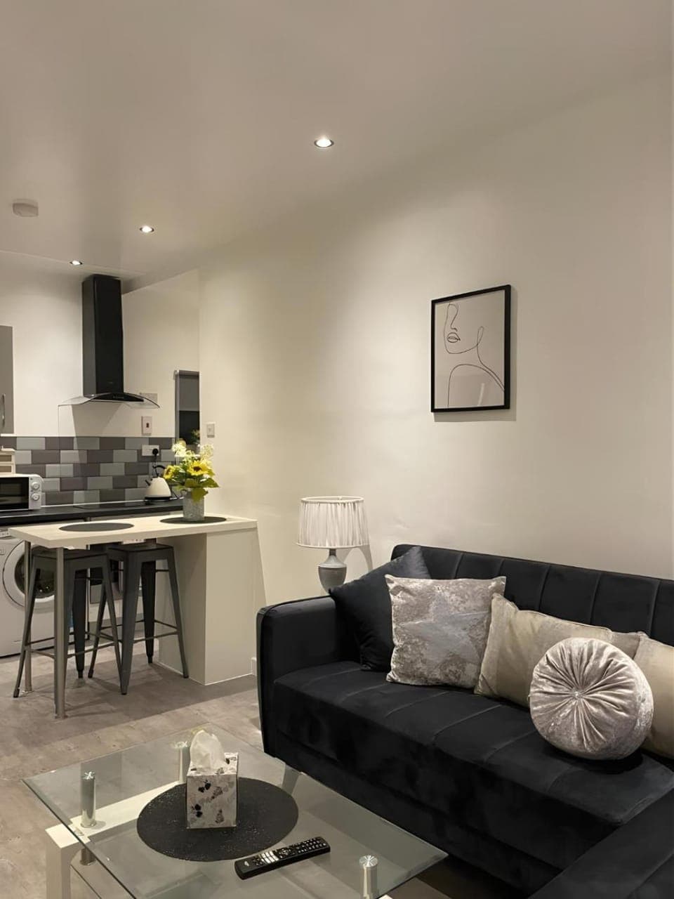 Living room, Dining area