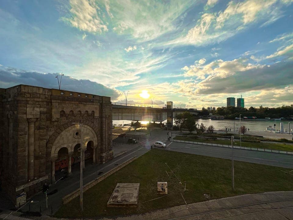 Nearby landmark, Landmark view, River view, Location