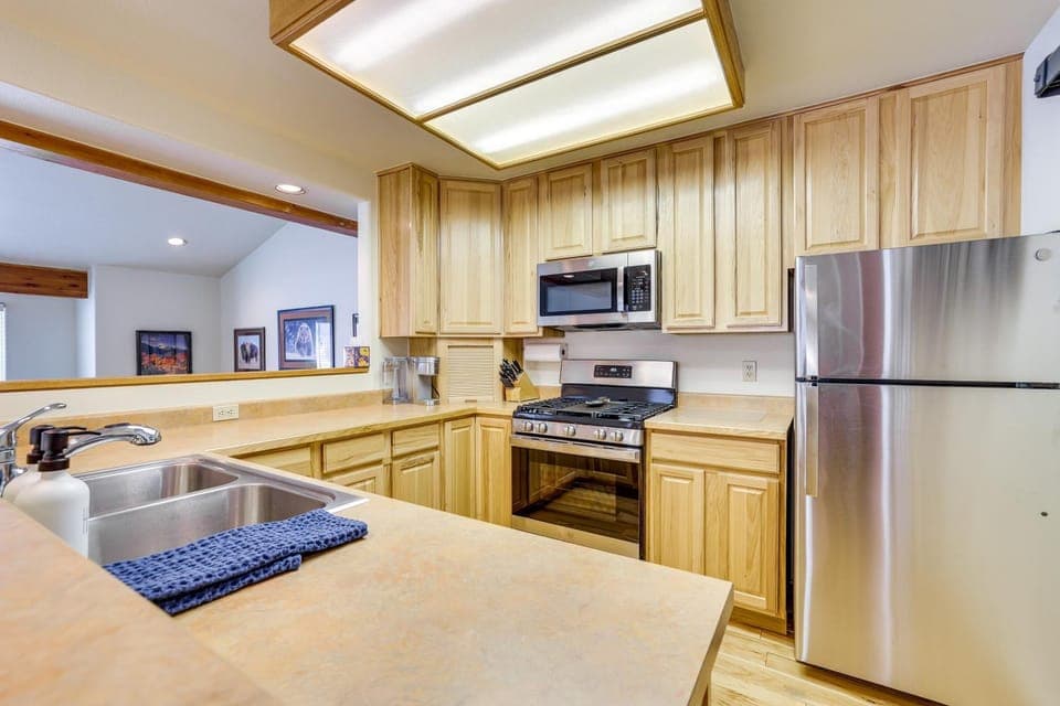 Copper Mtn Resort Duplex w/ Golf Course Views! House in Copper Mountain