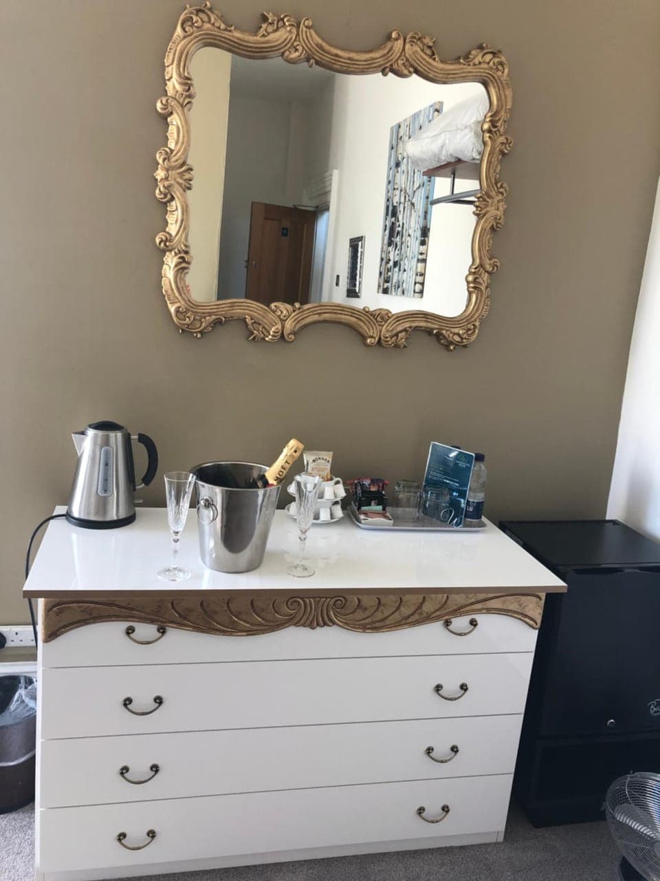 Coffee/tea facilities