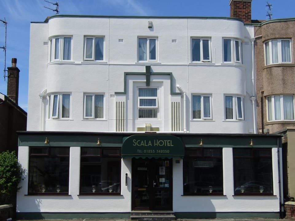 Property building, Facade/entrance