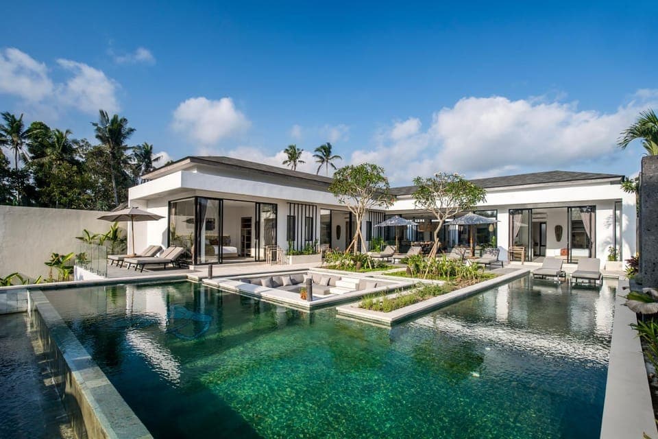 Property building, View (from property/room), Seating area, Pool view, Swimming pool, sunbed