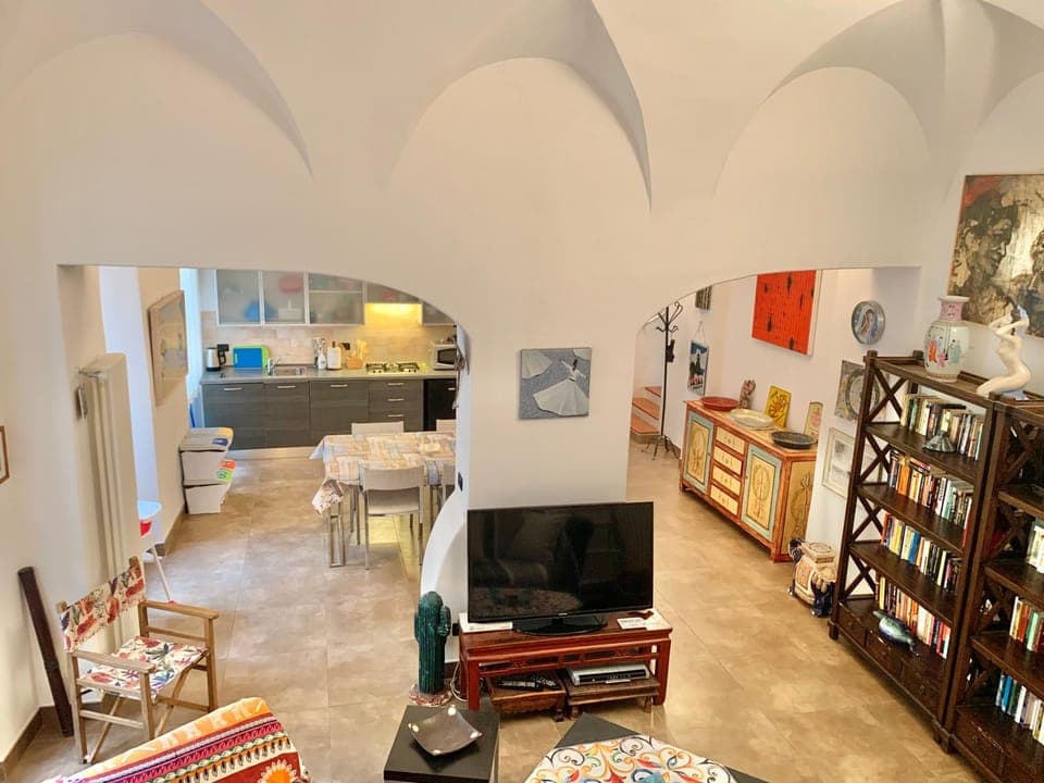 Kitchen or kitchenette, Living room