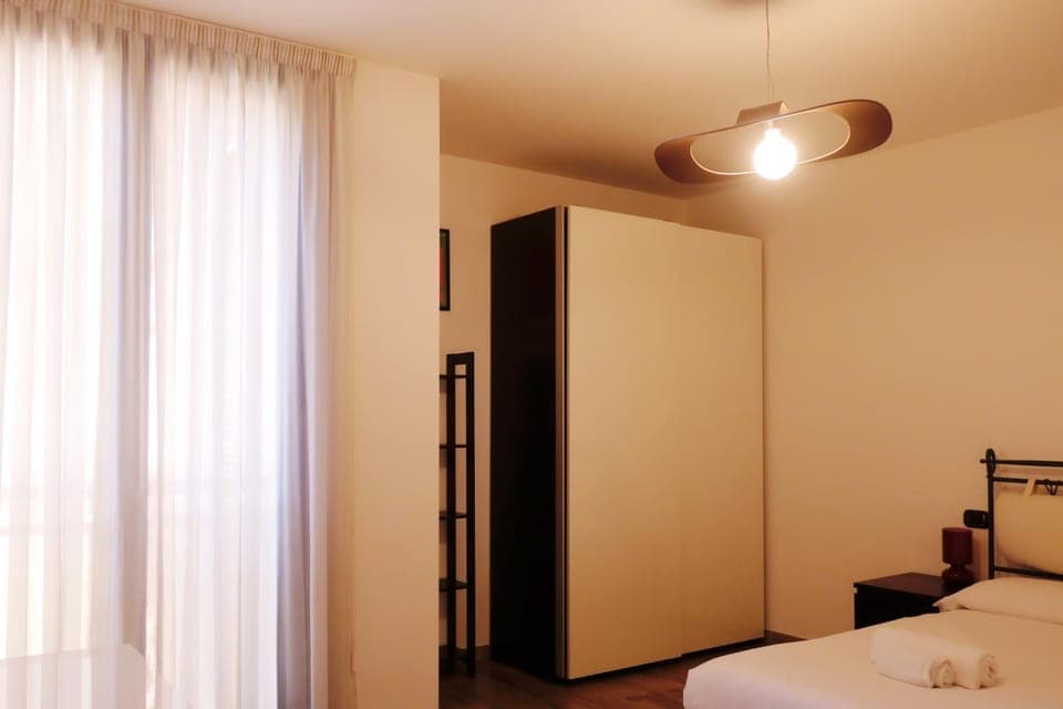 Bed, Photo of the whole room, Bedroom, wardrobe