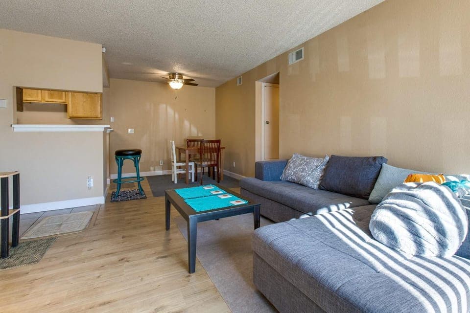 1 Mi to Light Rail: Englewood Condo w/ Pool Access House in Greenwood Village