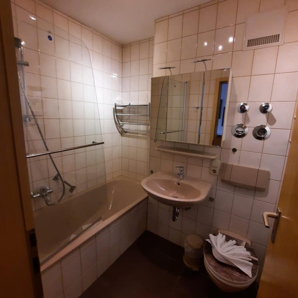 Bathroom, Living room