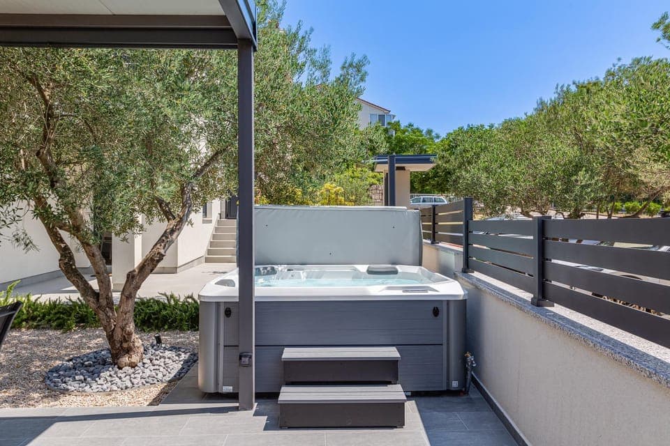 Patio, BBQ facilities, Balcony/Terrace