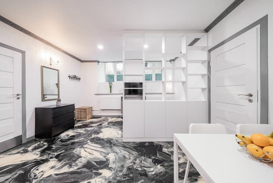 Kitchen or kitchenette