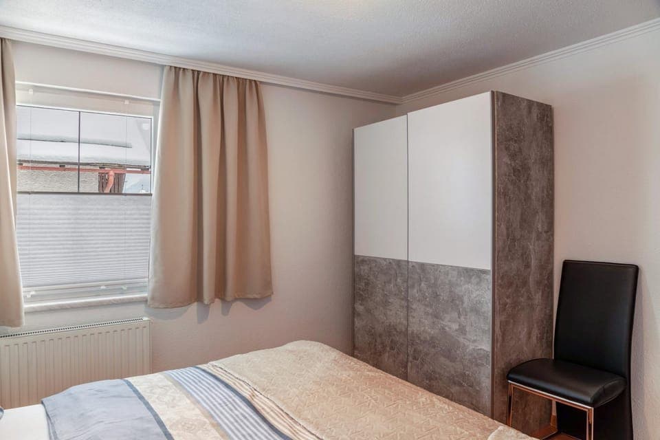 Living room, Bedroom