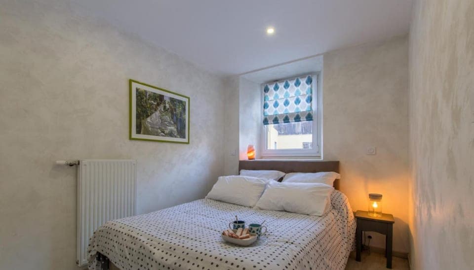 Living room, Bedroom