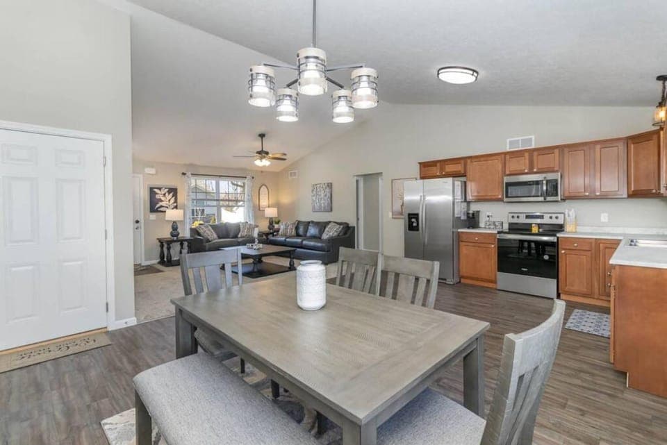 Brand NEW home among the Nook in Hamilton, Ohio House in Hamilton