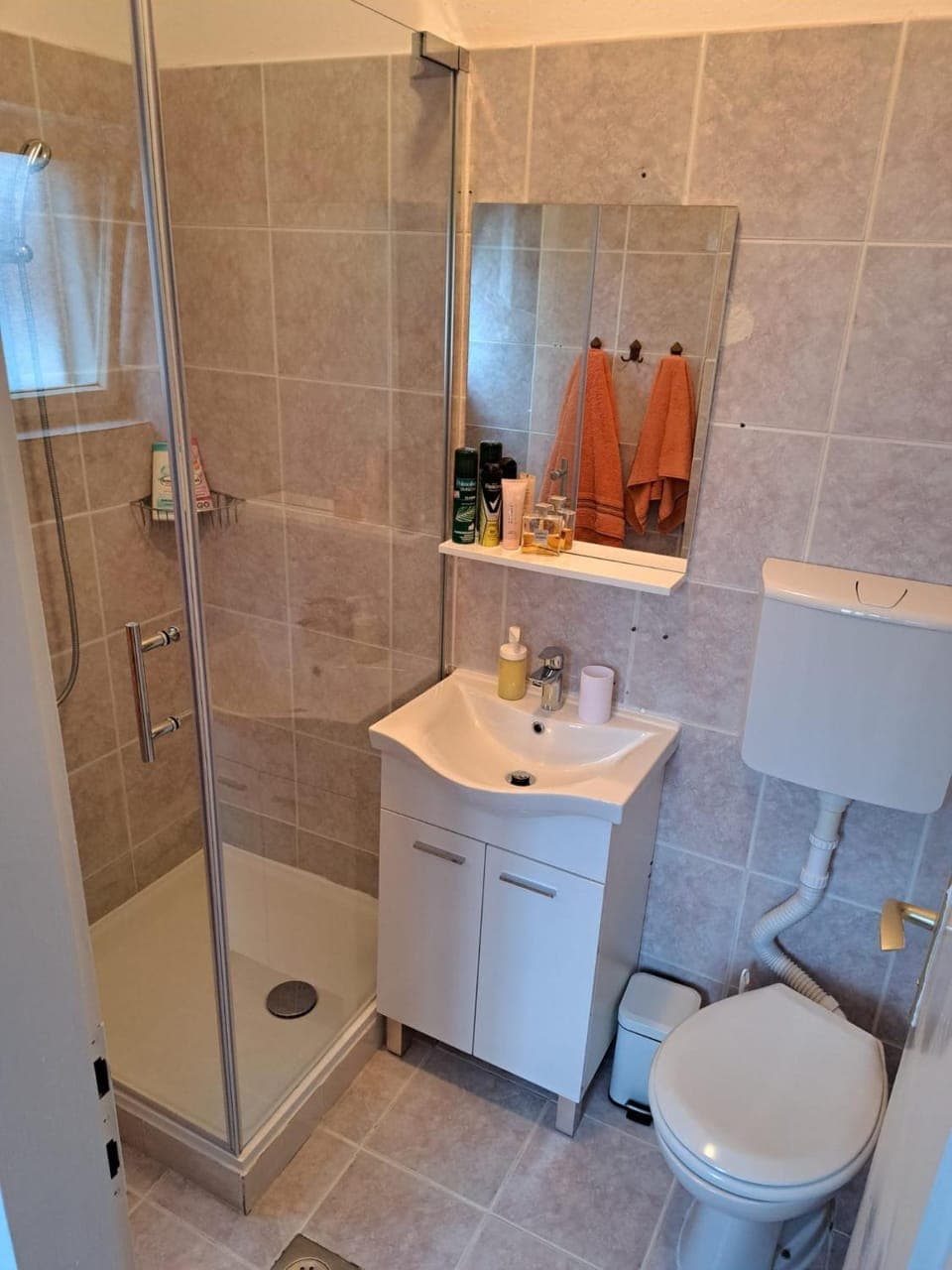 Shower, Toilet, Bathroom