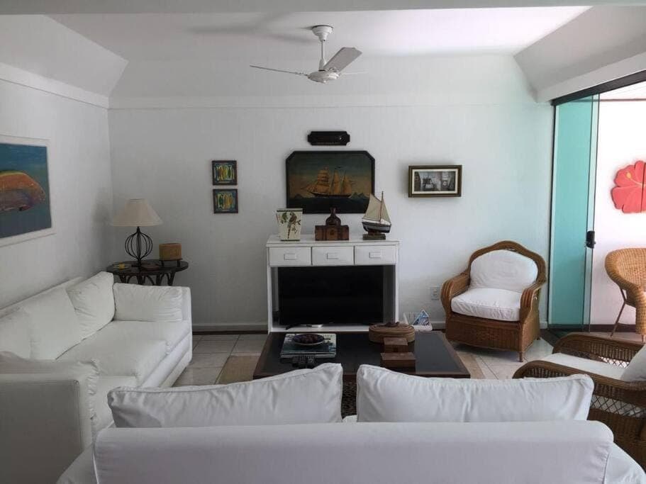 Communal lounge/ TV room