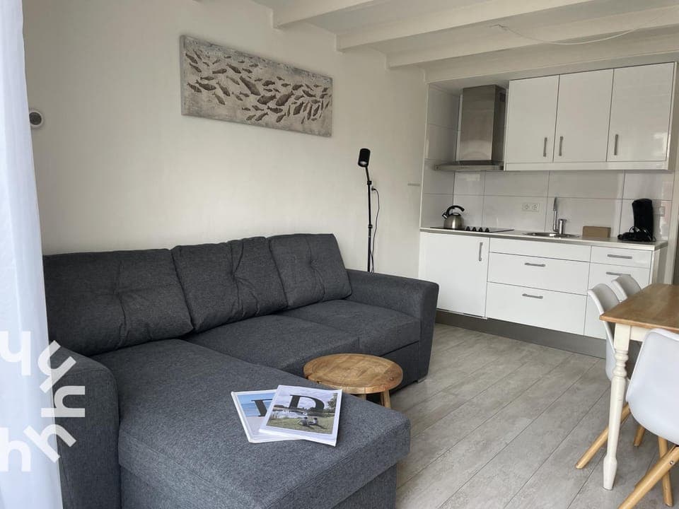 Kitchen or kitchenette, Seating area