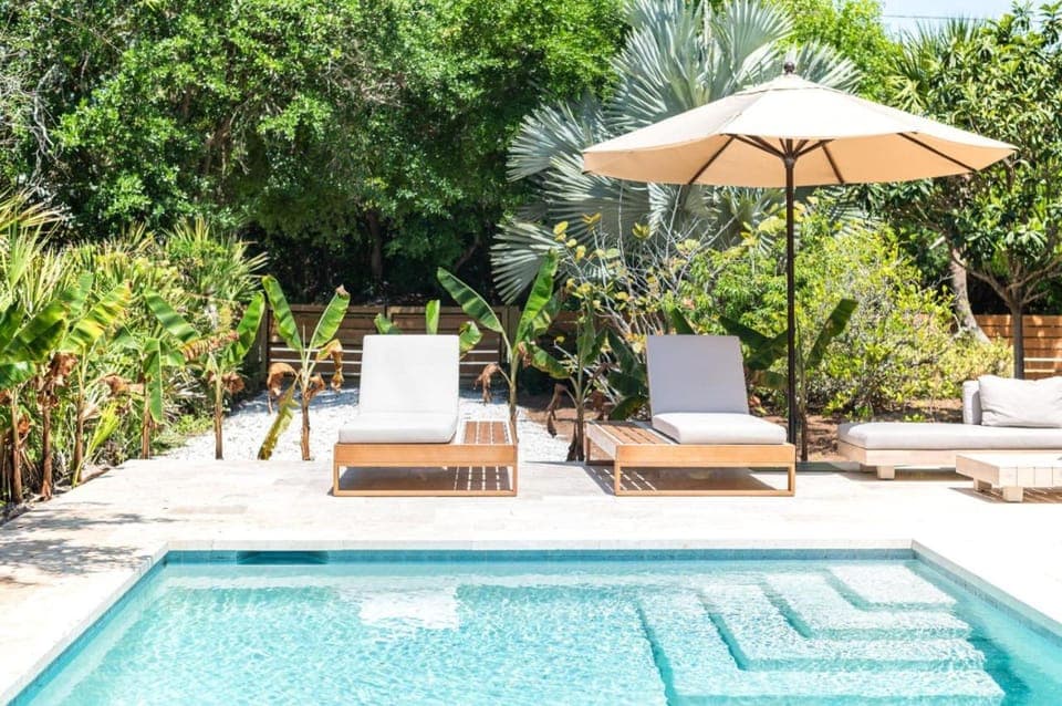 Patio, Natural landscape, Swimming pool, Swimming pool, sunbed