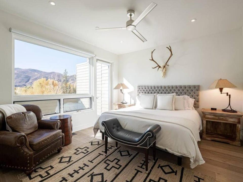 Historic Basalt New TH on River Apartment in Basalt