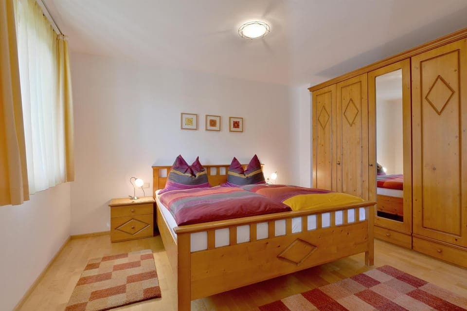 Bed, Bedroom, wardrobe