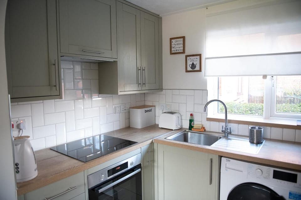 Coffee/tea facilities, Kitchen or kitchenette, pet friendly, stove, toaster