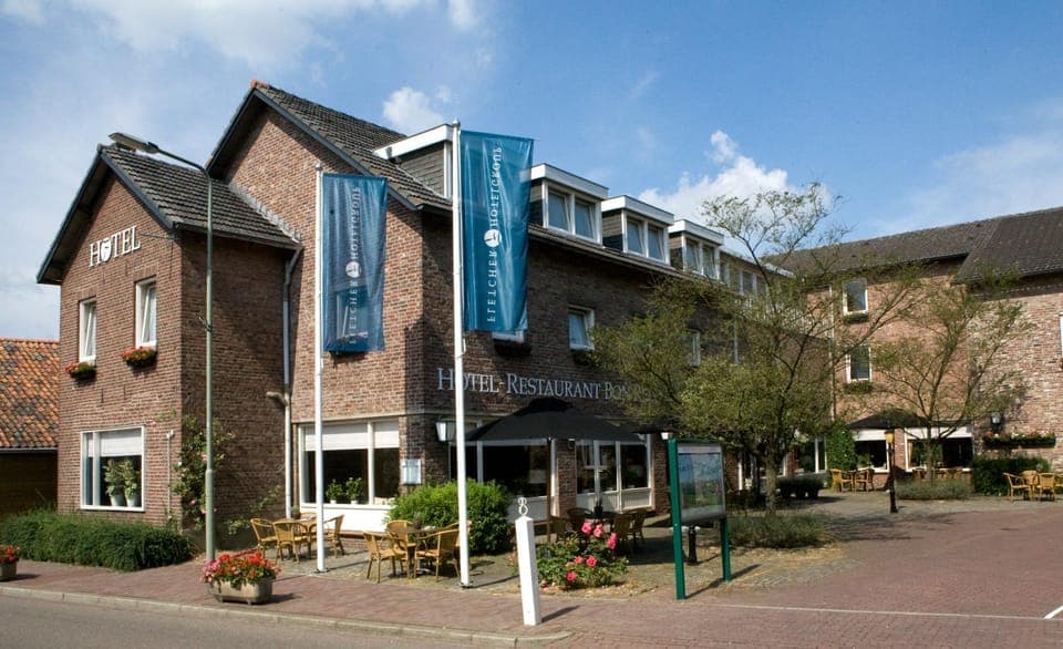 Property building, Day