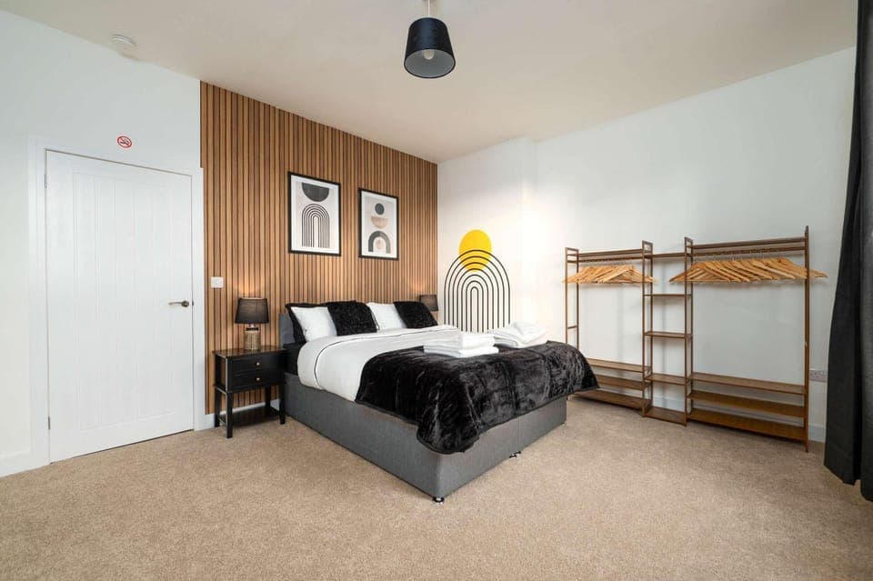 Bed, Photo of the whole room, Bedroom, wardrobe