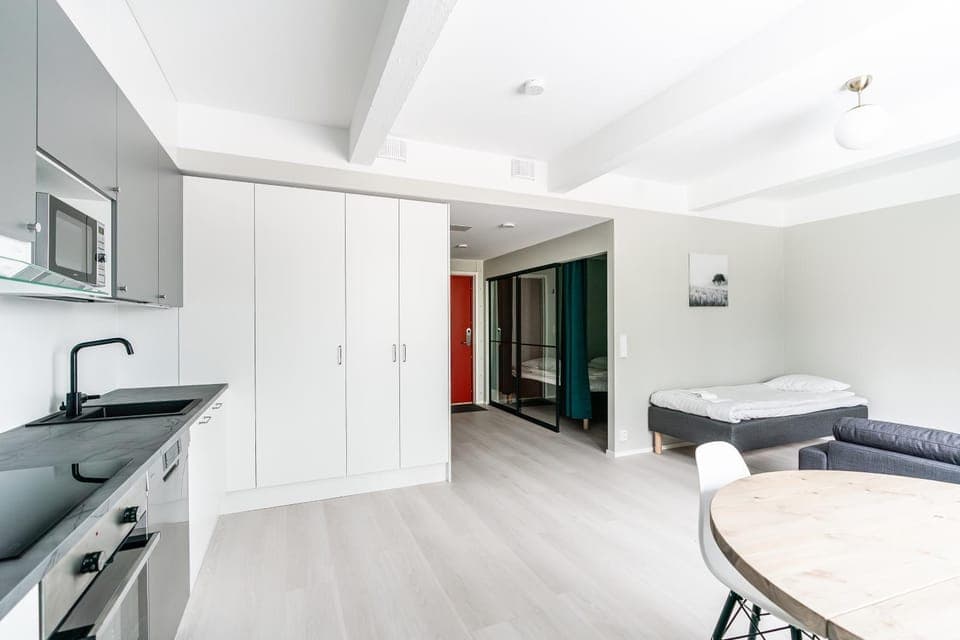 Bed, Kitchen or kitchenette, Photo of the whole room, Dining area