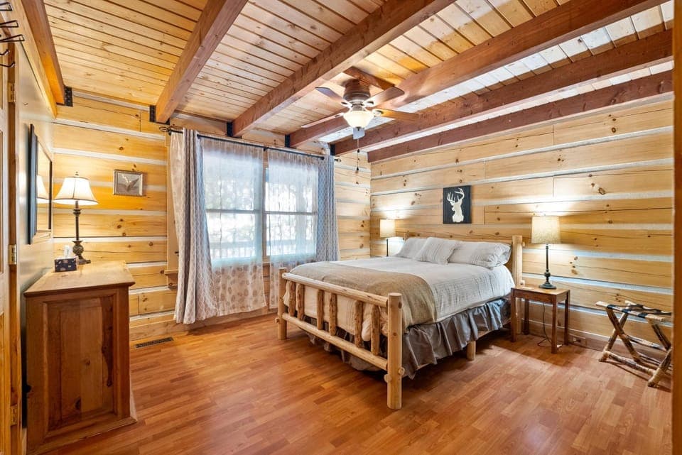 Antlers Crossing House in Massanutten