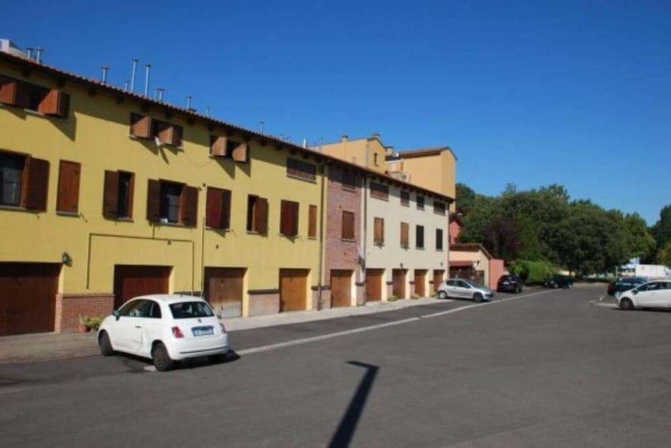 Property building, Neighbourhood, Street view, Parking