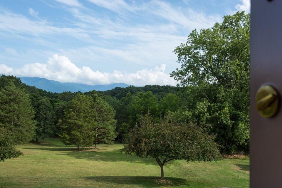 Day, Natural landscape, Summer, On site, Mountain view, Area and facilities